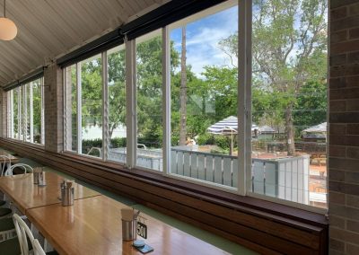 Camden Valley Inn utilising Breezway Louvre Windows