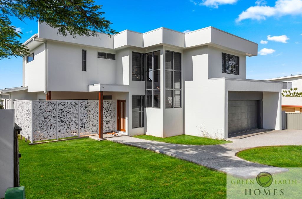 Beautiful Buderim Home Flooded with Natural Breezes