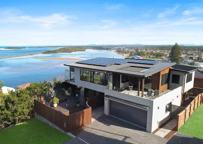 Hilltop Coastal Hideaway with Breezway Louvre Windows