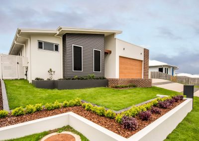 Sleek, Stylish Home Utilising Modern Materials