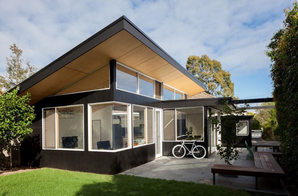 Elegant L-Shaped Home using Minimal Colour
