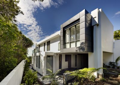 House at Wategos Beach with Breezway Louvres