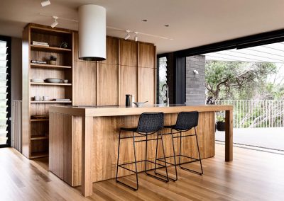 Sorrento House – 1980s Breezy Beach House Renovation