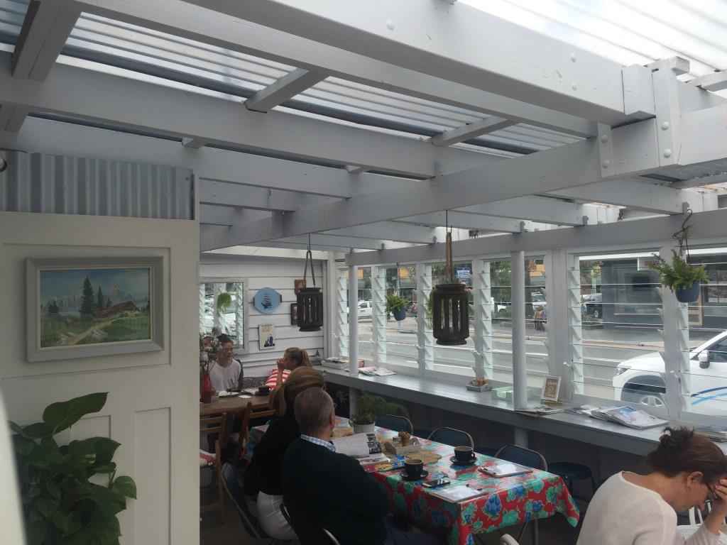 Enjoy_a_meal_inside_Two_Moutains_Merchants_with_natural_ventilation_and_breezway_louvres