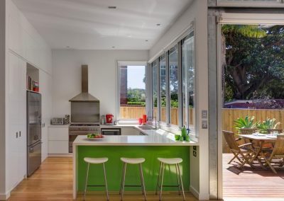 Manfredini Coogee kitchen and outdoor area