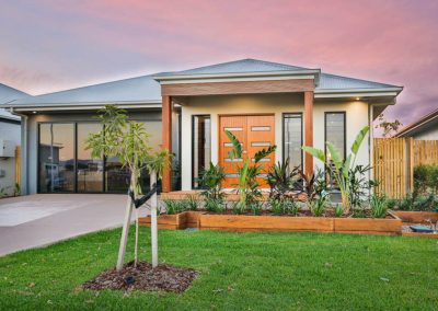 Oasis, Townsville Tropical Home