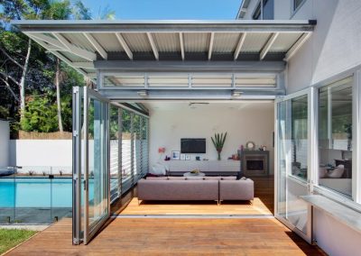 Manfredini Coogee featuring Breezway Louvres