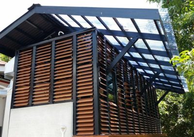 Walls of Breezway louvres in Undan Island Adorn Lighthouse