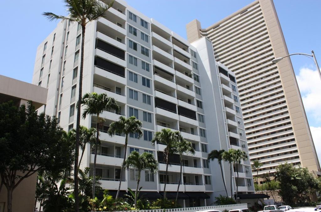 Hawaii, Renovation of Apartment Block