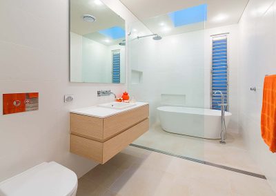 Bathroom with Breezway Louvres