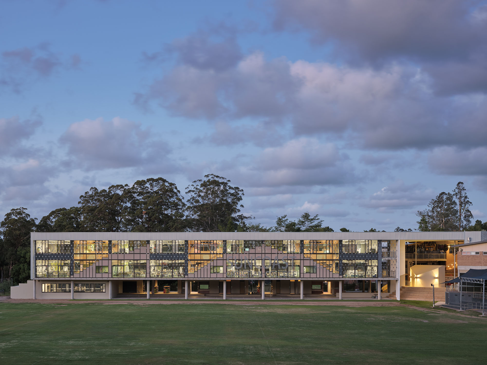 DAA Mangawhai home featuring breezway louvres overlooking pool